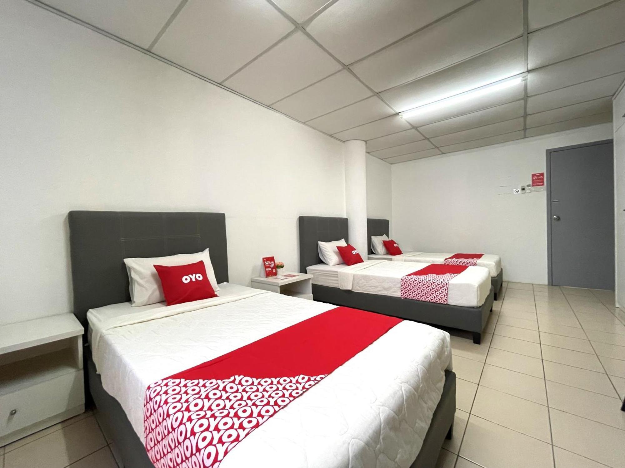 Oyo Home 90326 Wg Guest House George Town Exterior foto