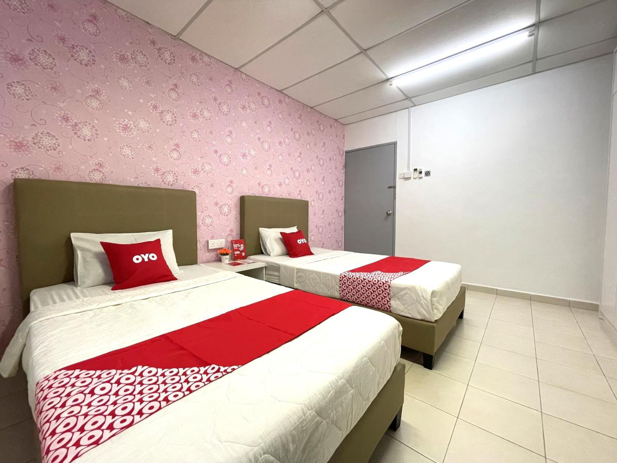 Oyo Home 90326 Wg Guest House George Town Exterior foto
